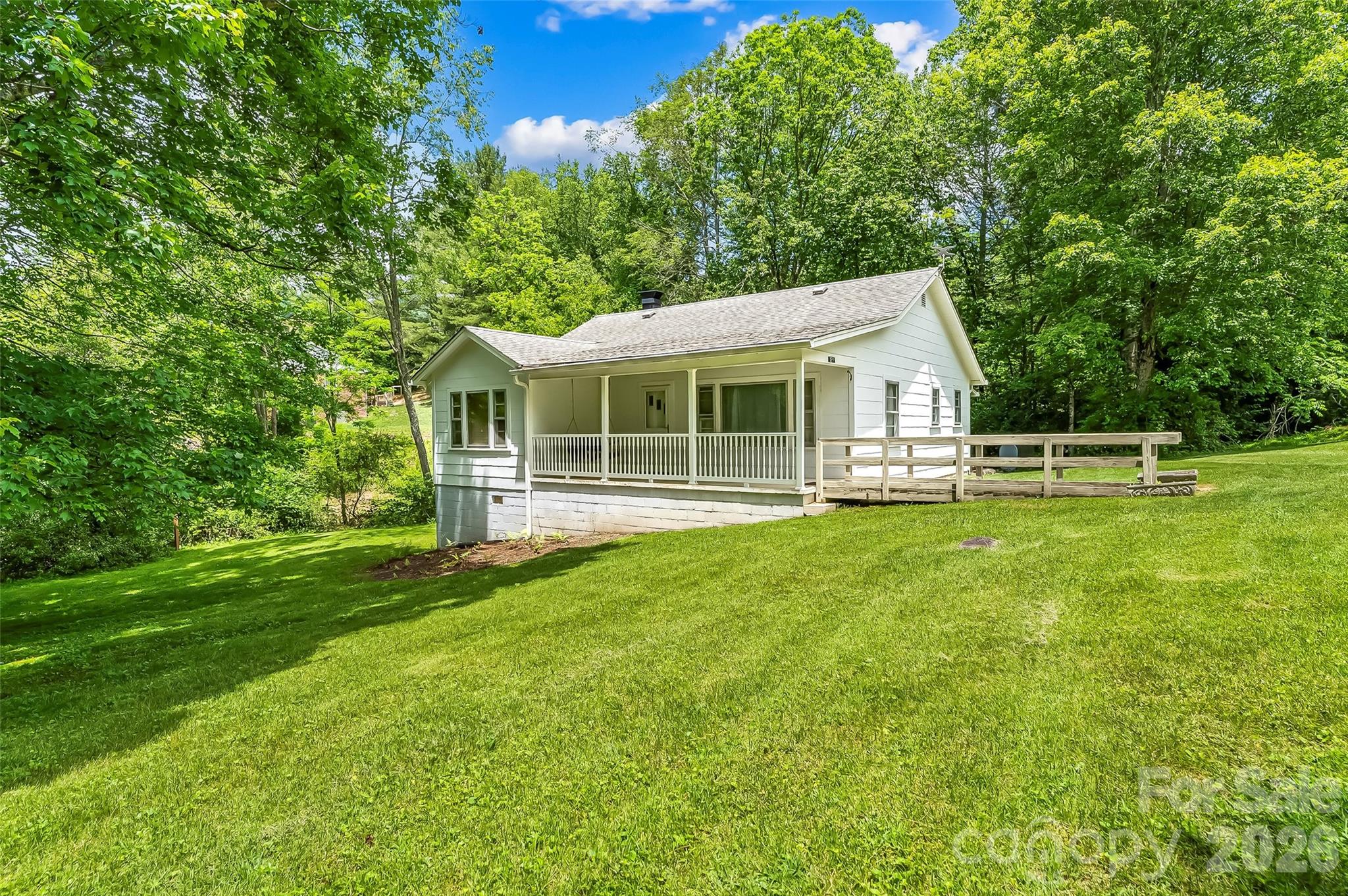 127 Stafford Road Spruce Pine, NC 28777 - Photo 2 of 33