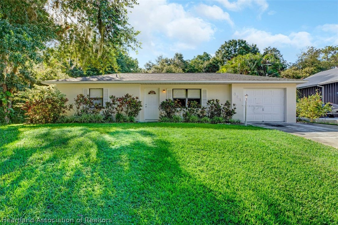 321 Cloverleaf Road Lake Placid, FL 33852 - Photo 1 of 31 Gallery Image 1