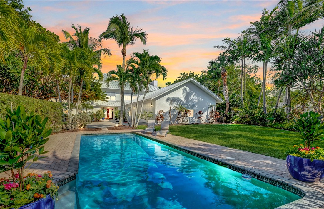 560 Reef Road Vero Beach, FL 32963 - Photo 7 of 30 Gallery Image 7