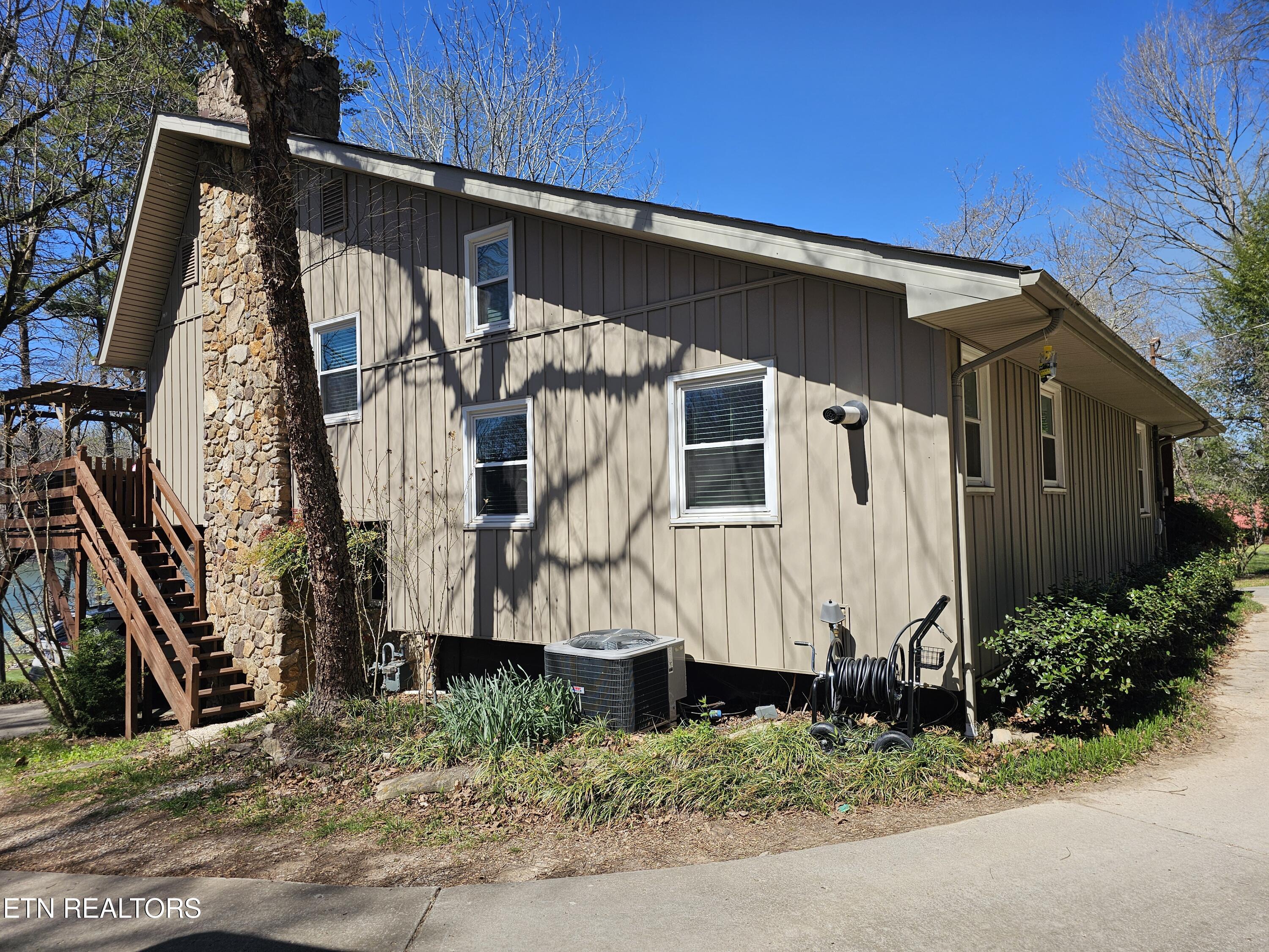 131 Shore Loop Andersonville, TN 37705 - Photo 3 of 10 20260324_140645