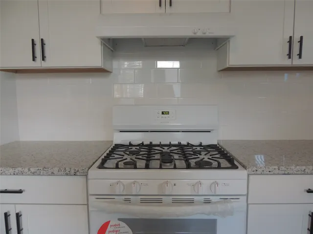 $1,600 | 3701 Bradley Street, Houston, TX 77009