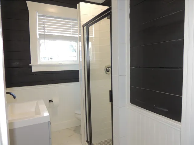 $1,600 | 3701 Bradley Street, Houston, TX 77009