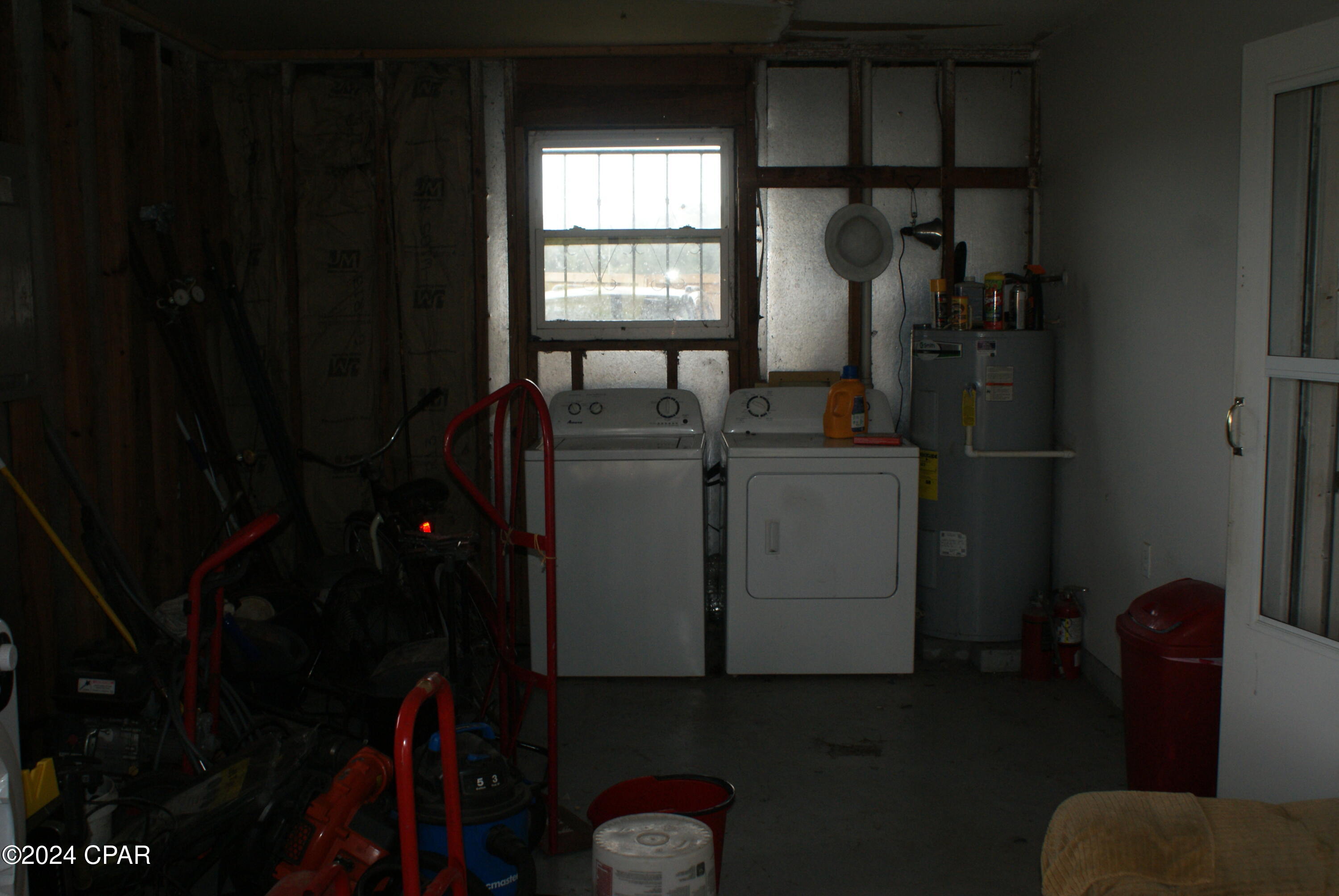 5728 Snow Hill Road Malone, FL 32445 - Photo 12 of 15