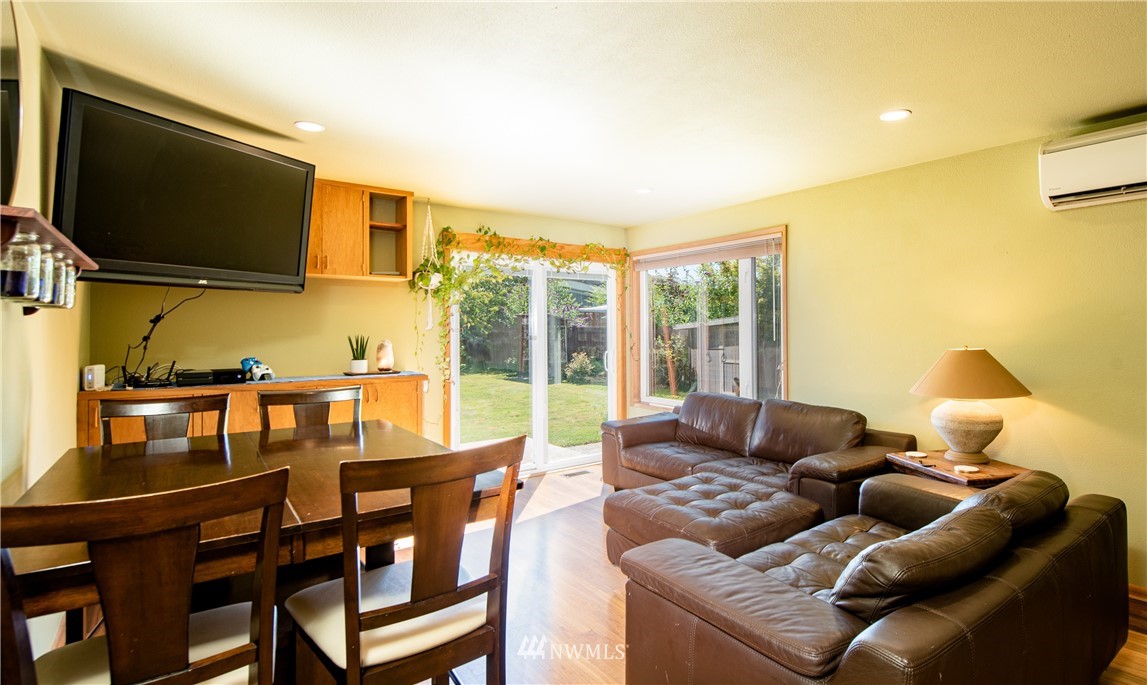 5850 Laurel Ridge Way Bellingham, WA 98226 - Photo 4 of 31