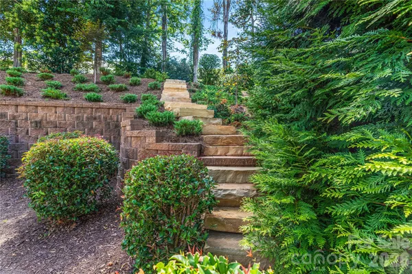 $1,725,000 | 21209 Olde Quarry Lane, Cornelius, NC 28031