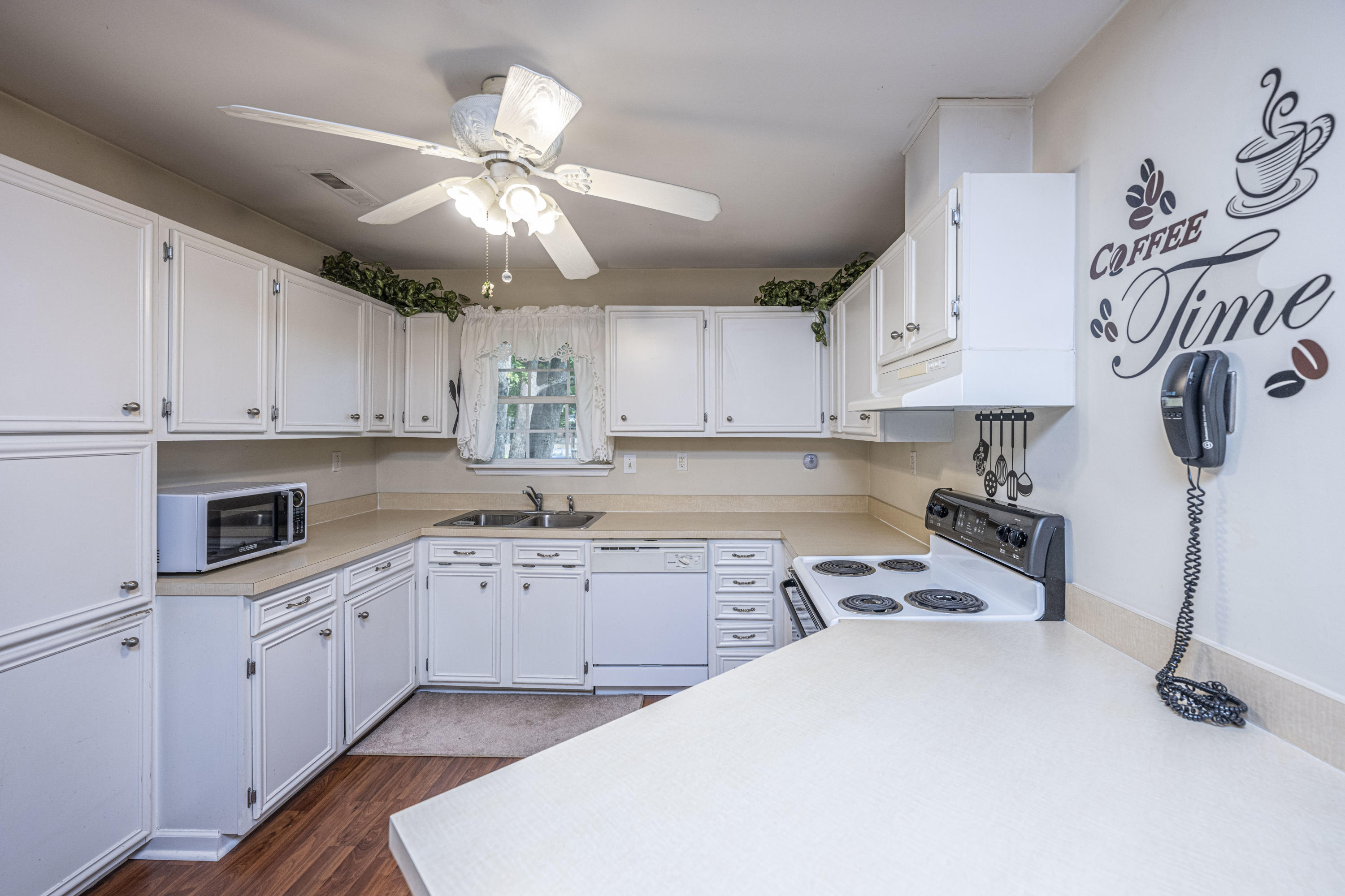 5070 Raven Road Hollywood, SC 29449 - Photo 6 of 35 DSC_2340