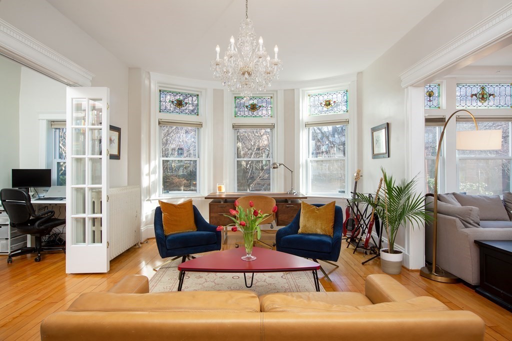 10 Kilsyth Road, Unit 1 Brookline, MA 02445 - Photo 3 of 15 Gallery Image 3