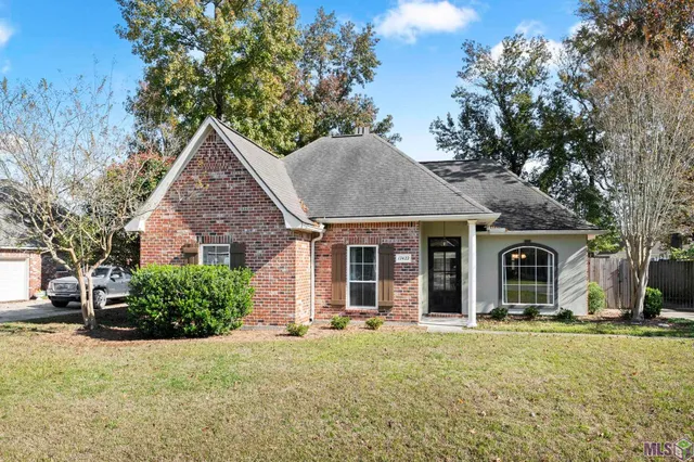 $275,000 | 17422 Lauren Drive, Prairieville, LA 70769