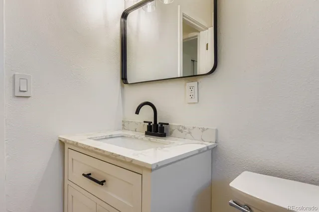 $530,000 | 301 South Newland Street, Lakewood, CO 80226