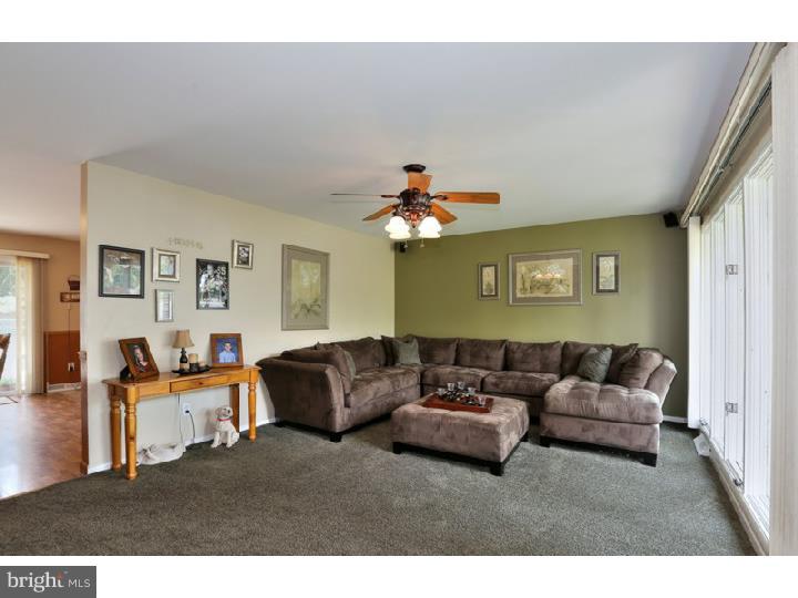 55 Linden Road Burlington Township, NJ 08016 - Photo 2 of 24 Gallery Image 2