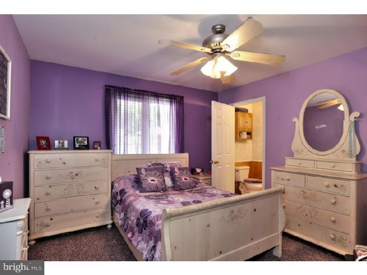 55 Linden Road Burlington Township, NJ 08016 - Photo 16 of 24 Gallery Image 16