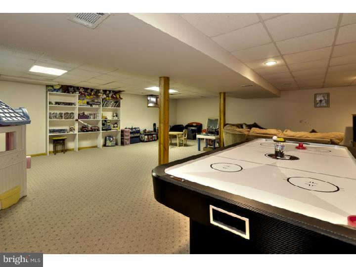 55 Linden Road Burlington Township, NJ 08016 - Photo 20 of 24 Gallery Image 20
