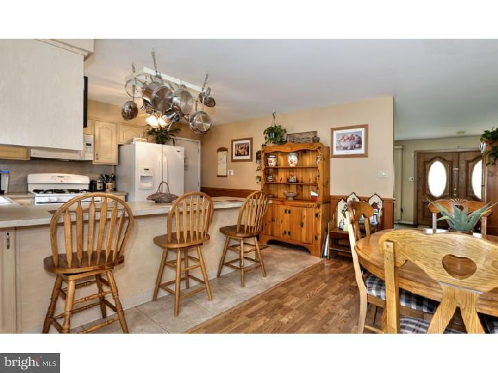55 Linden Road Burlington Township, NJ 08016 - Photo 9 of 24 Gallery Image 9