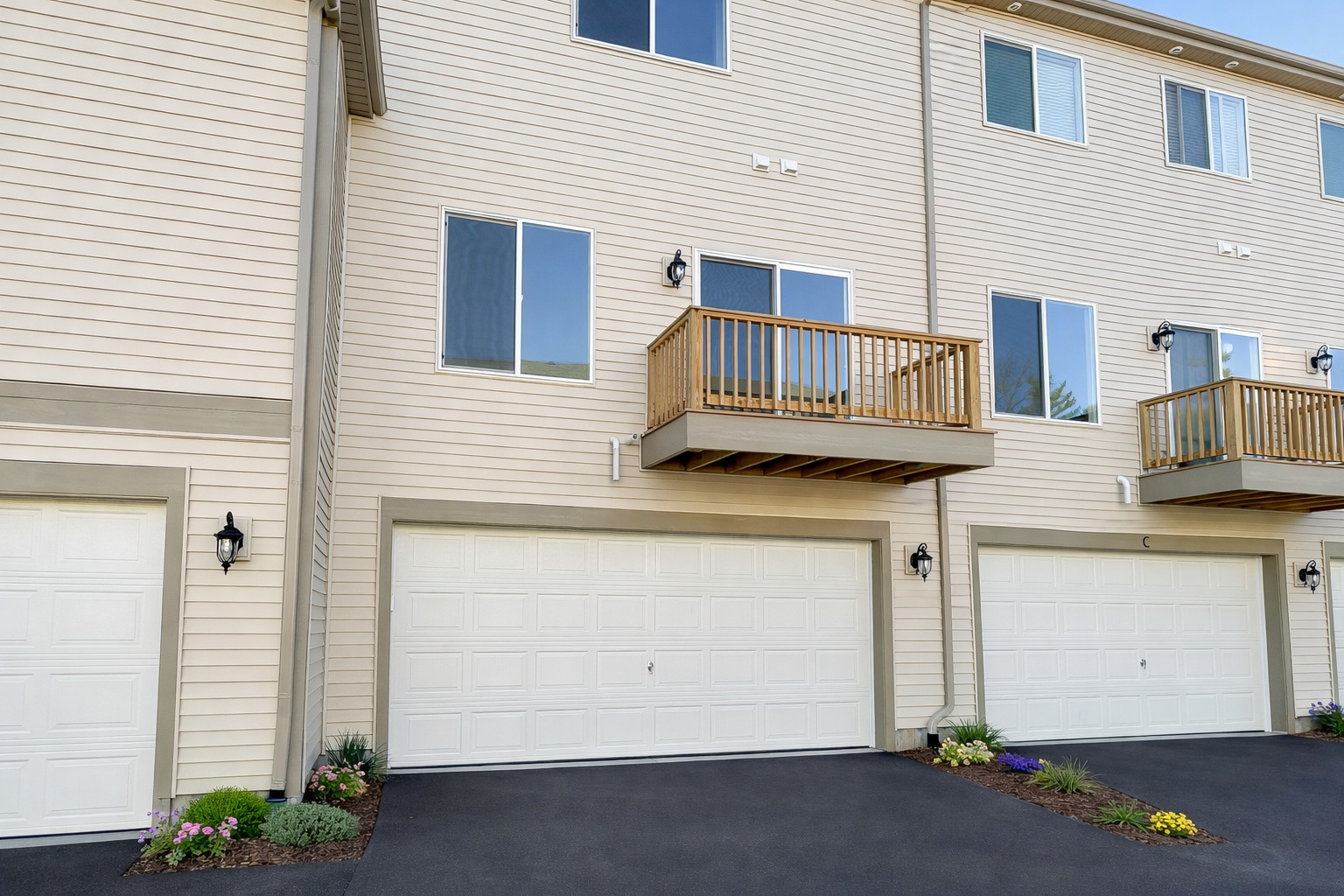 255 Regency Court, Unit D Wauconda, IL 60084 - Photo 12 of 16