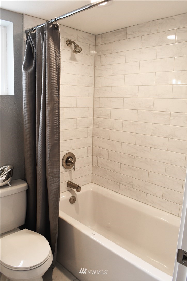 2627 Terrace Street Bremerton, WA 98310 - Photo 16 of 24 Gallery Image 16