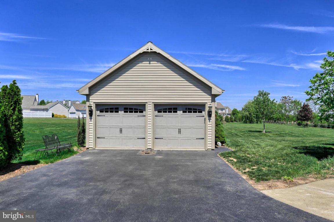 604 Belgian Way Lititz, PA 17543 - Photo 27 of 30 Gallery Image 27