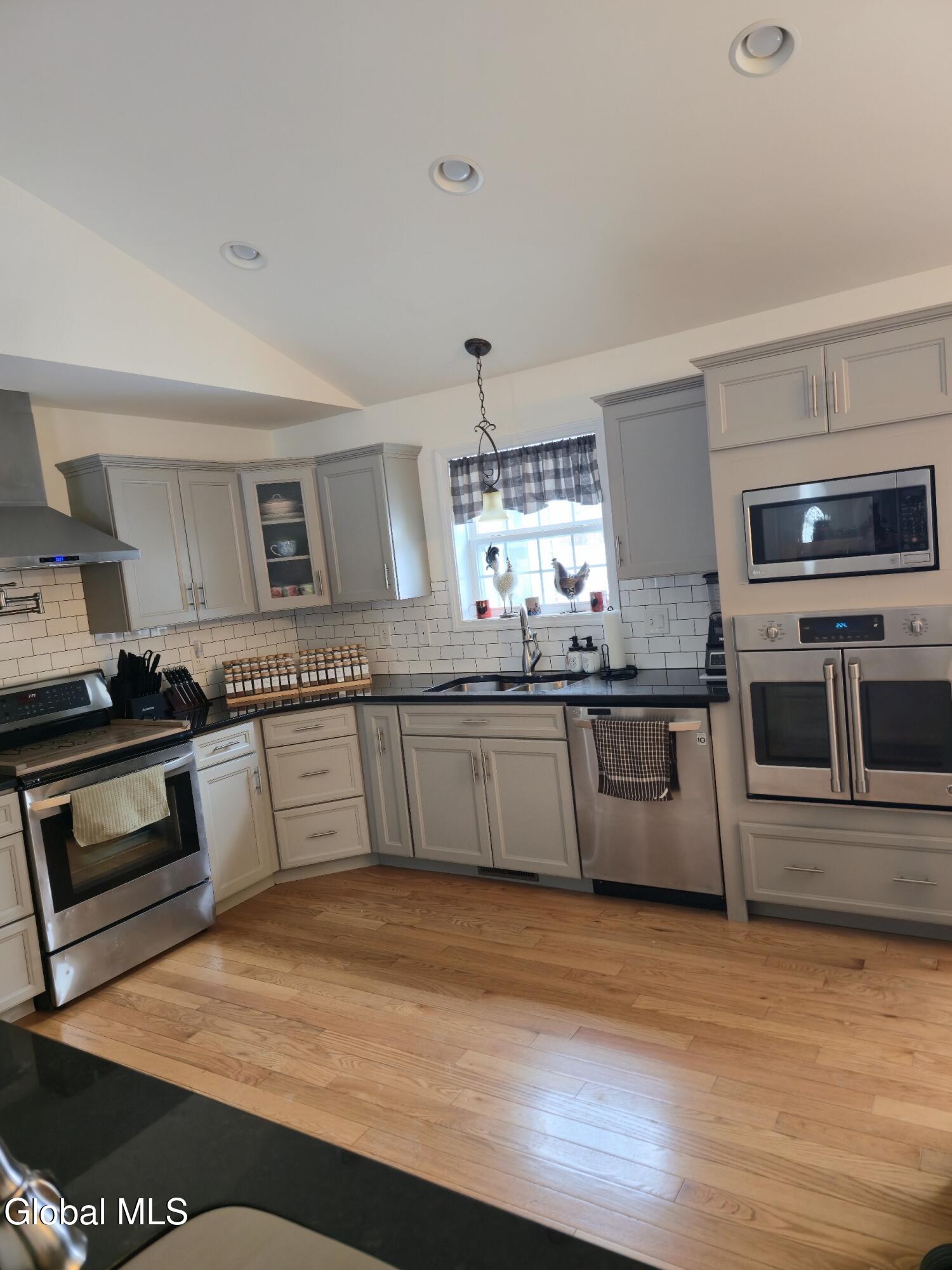 27 Elk Ridge Drive Queensbury, NY 12804 - Photo 5 of 54 Attachment 88