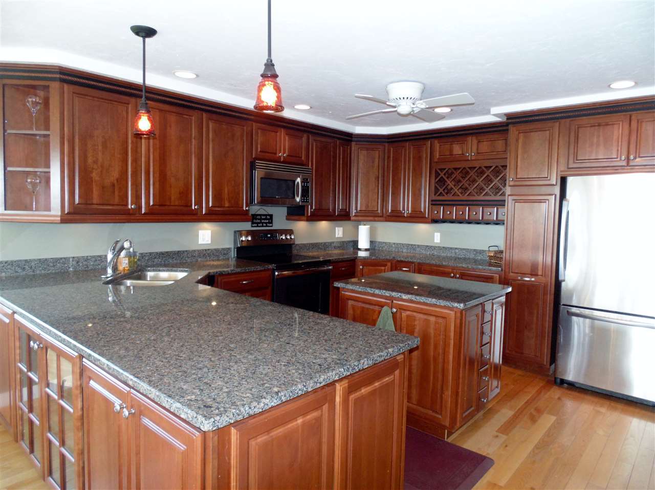 26 Topside Road, Unit 4 Moultonborough, NH 03254 - Photo 2 of 10 Gallery Image 2