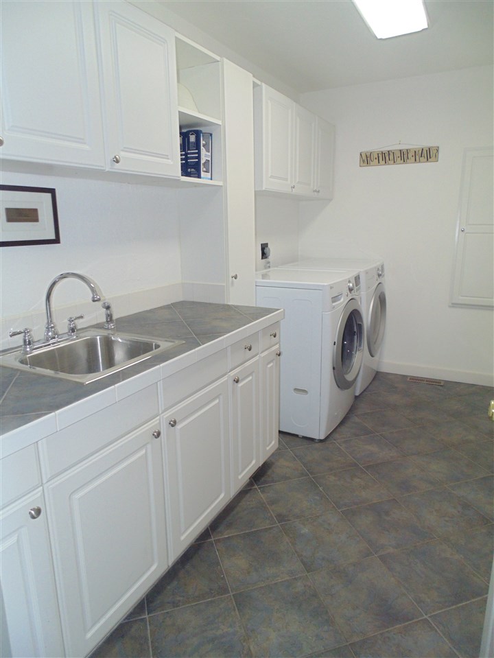 26 Topside Road, Unit 4 Moultonborough, NH 03254 - Photo 4 of 10 Gallery Image 4