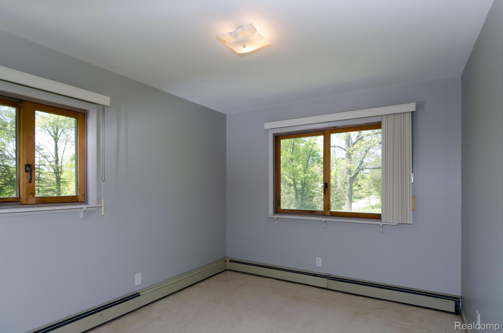 13800 Lone Tree Road Milford, MI 48380 - Photo 53 of 77 Third bedroom.