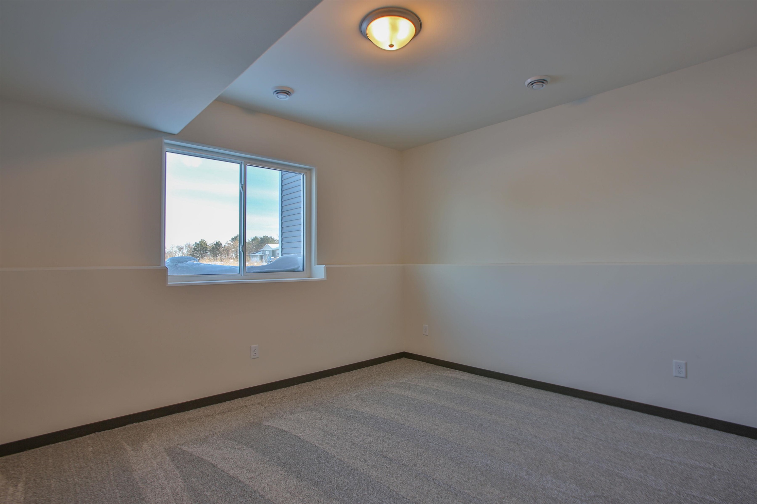 5596 Forest Creek Road, Unit FO24 Stevens Point, WI 54482 - Photo 10 of 21