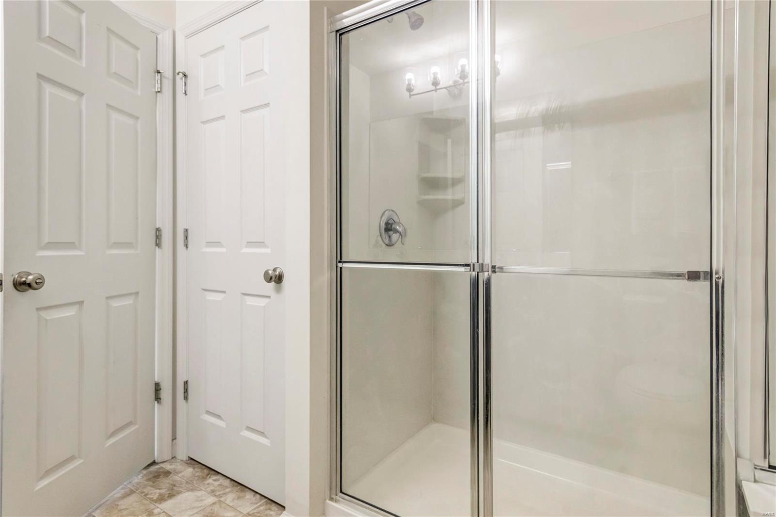 5362 Lakepath Way Eureka, MO 63025 - Photo 12 of 31