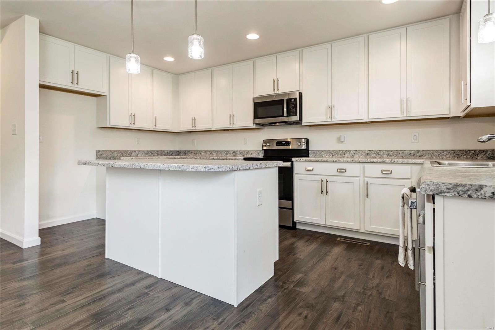 5362 Lakepath Way Eureka, MO 63025 - Photo 7 of 31