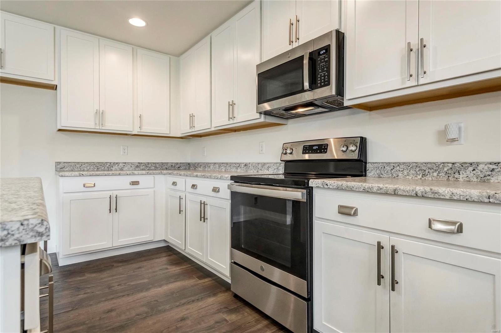 5362 Lakepath Way Eureka, MO 63025 - Photo 8 of 31