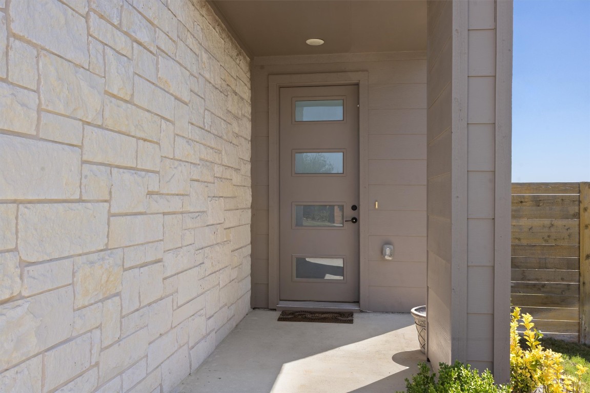 5315 La Crosse Avenue, Unit 18 Austin, TX 78739 - Photo 2 of 40 Doorway to property