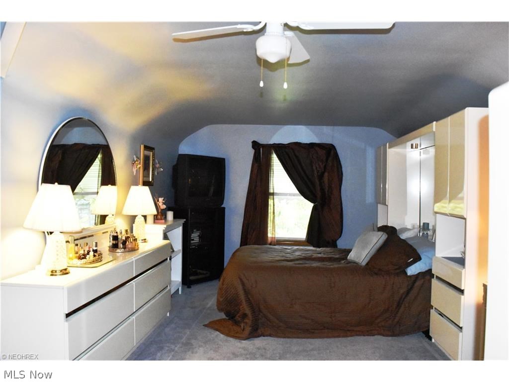 3875 Mayfield Road Cleveland, OH 44121 - Photo 15 of 23