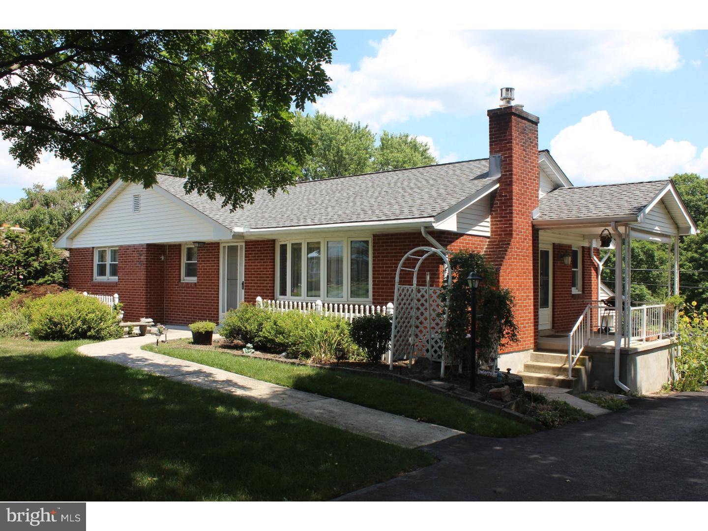 3221 Stoudts Ferry Bridge Road Reading, PA 19605 - Photo 1 of 17 Gallery Image 1
