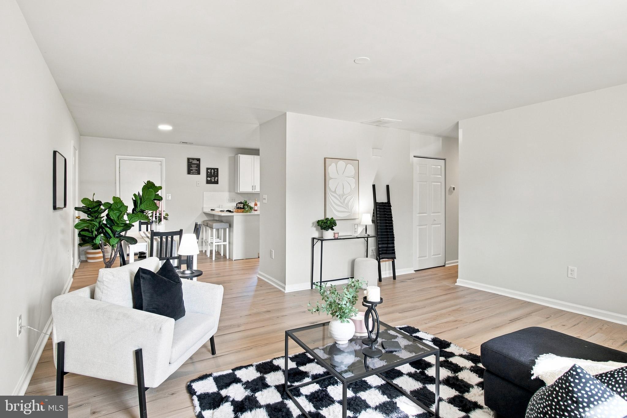2516 Maple Road Baltimore, MD 21219 - Photo 9 of 42 Gallery Image 9