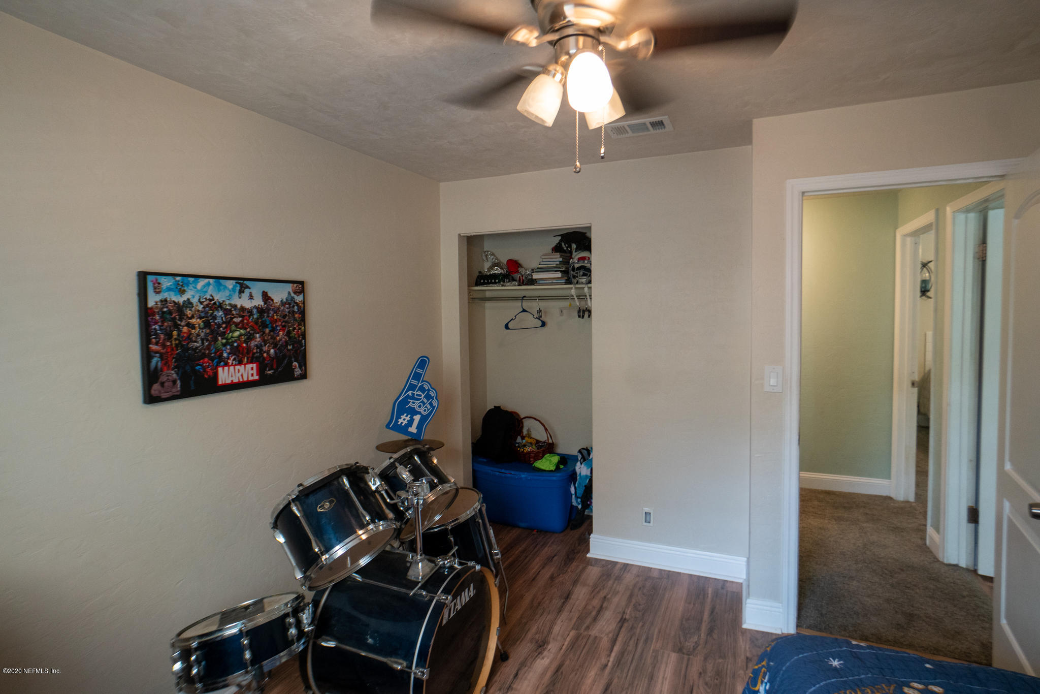 655 Pointview Road Keystone Heights, FL 32656 - Photo 18 of 38 a view of a workspace with furniture and wooden floor