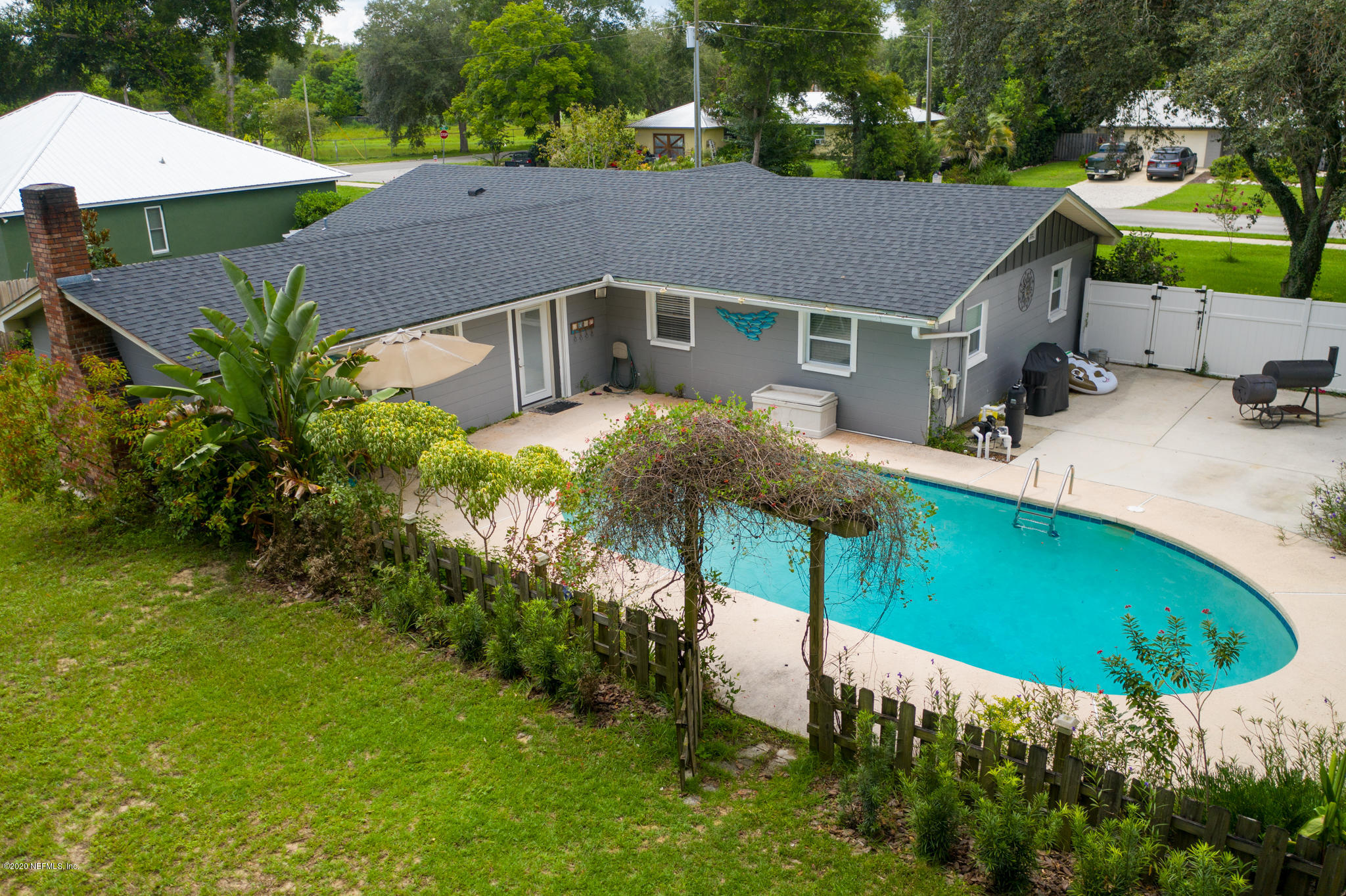 655 Pointview Road Keystone Heights, FL 32656 - Photo 30 of 38 a aerial view of a house