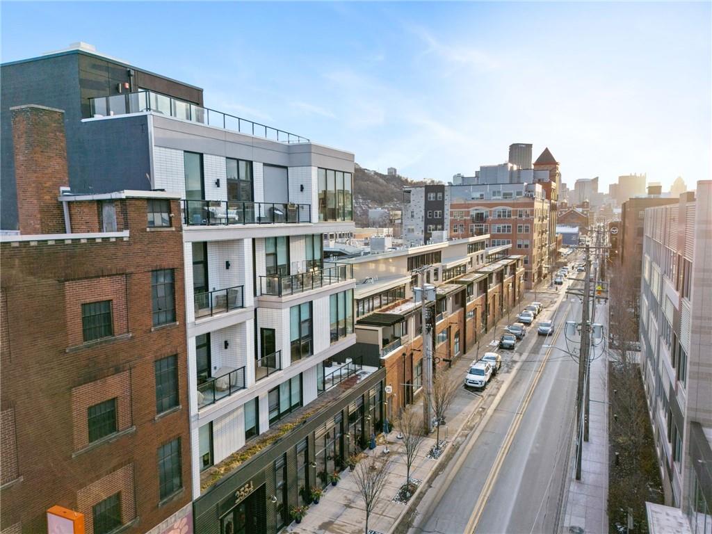 2554 Smallman Street, Unit 501 Pittsburgh, PA 15222 - Photo 34 of 45 a view of a city with tall buildings