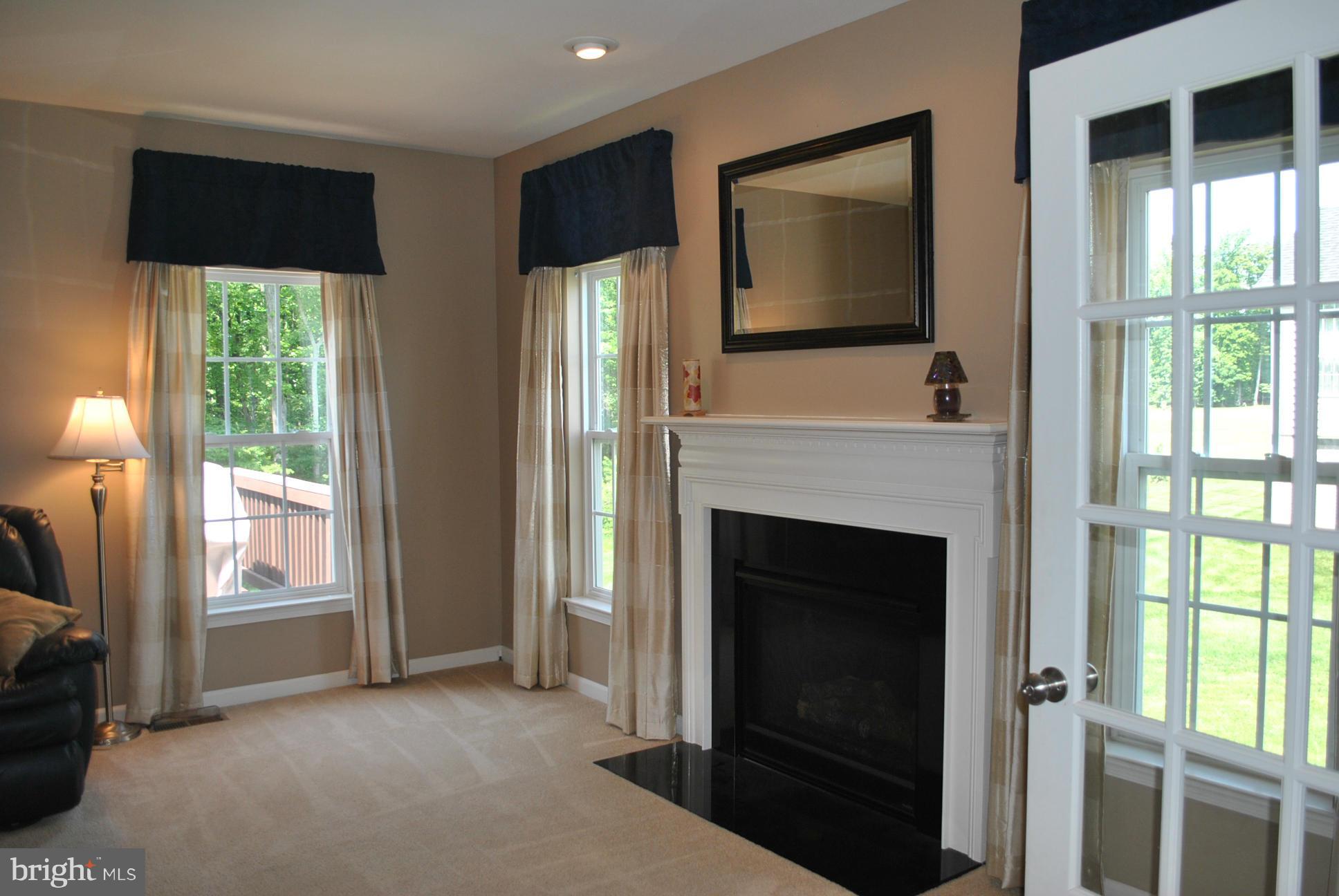 4531 Spring Run Road Warrenton, VA 20187 - Photo 7 of 30 Family Room