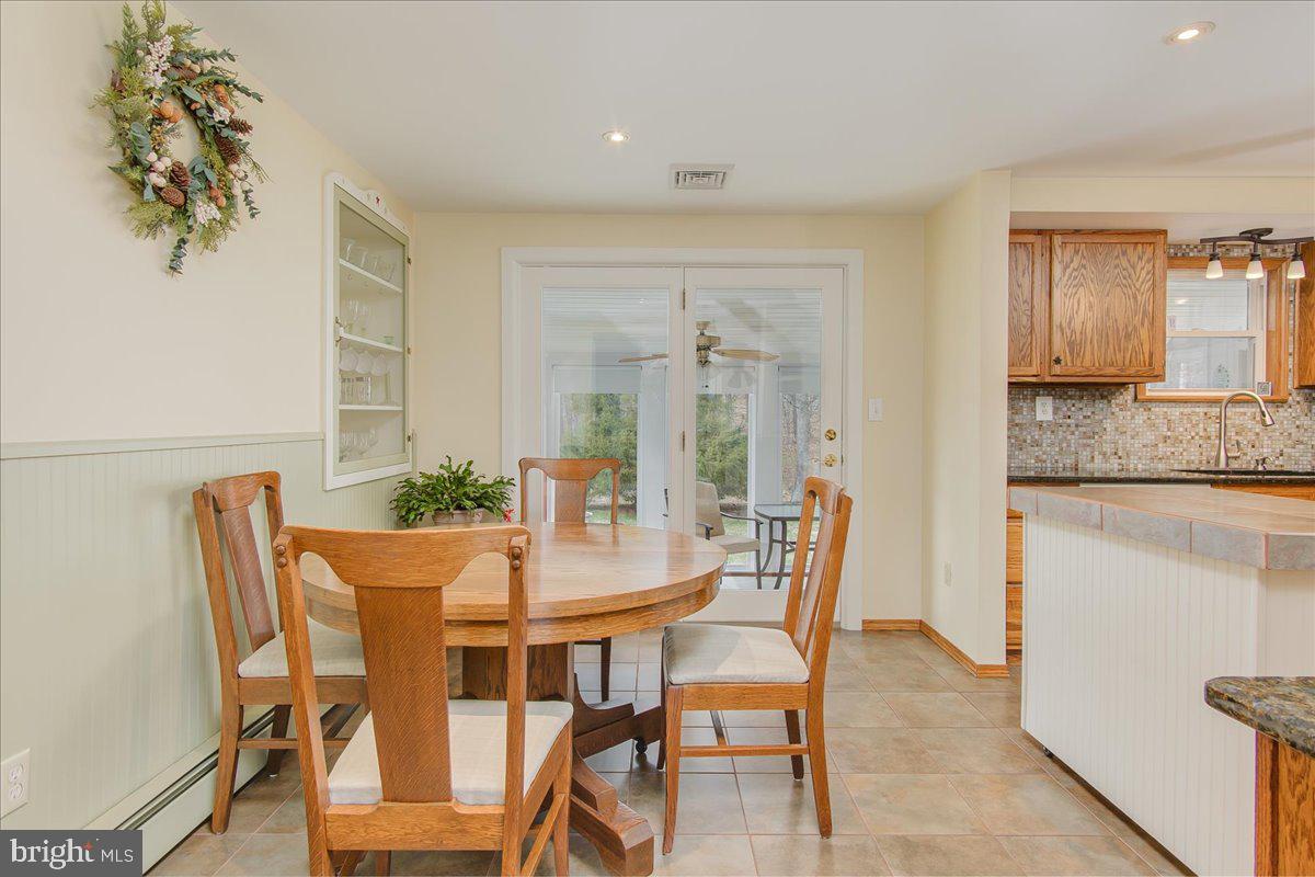 13601 Street Road Northeast Flintstone, MD 21530 - Photo 13 of 47 Dining room Pic 1