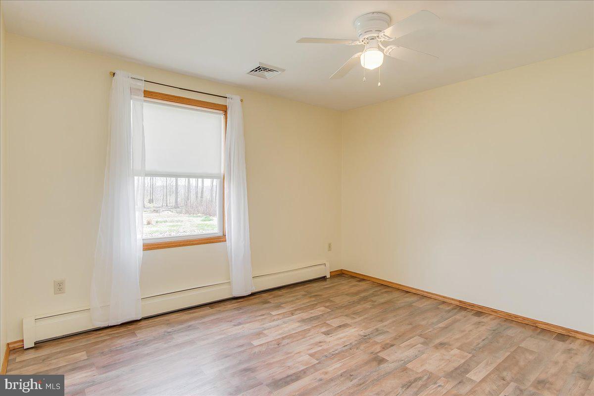 13601 Street Road Northeast Flintstone, MD 21530 - Photo 17 of 47 2nd bedroom