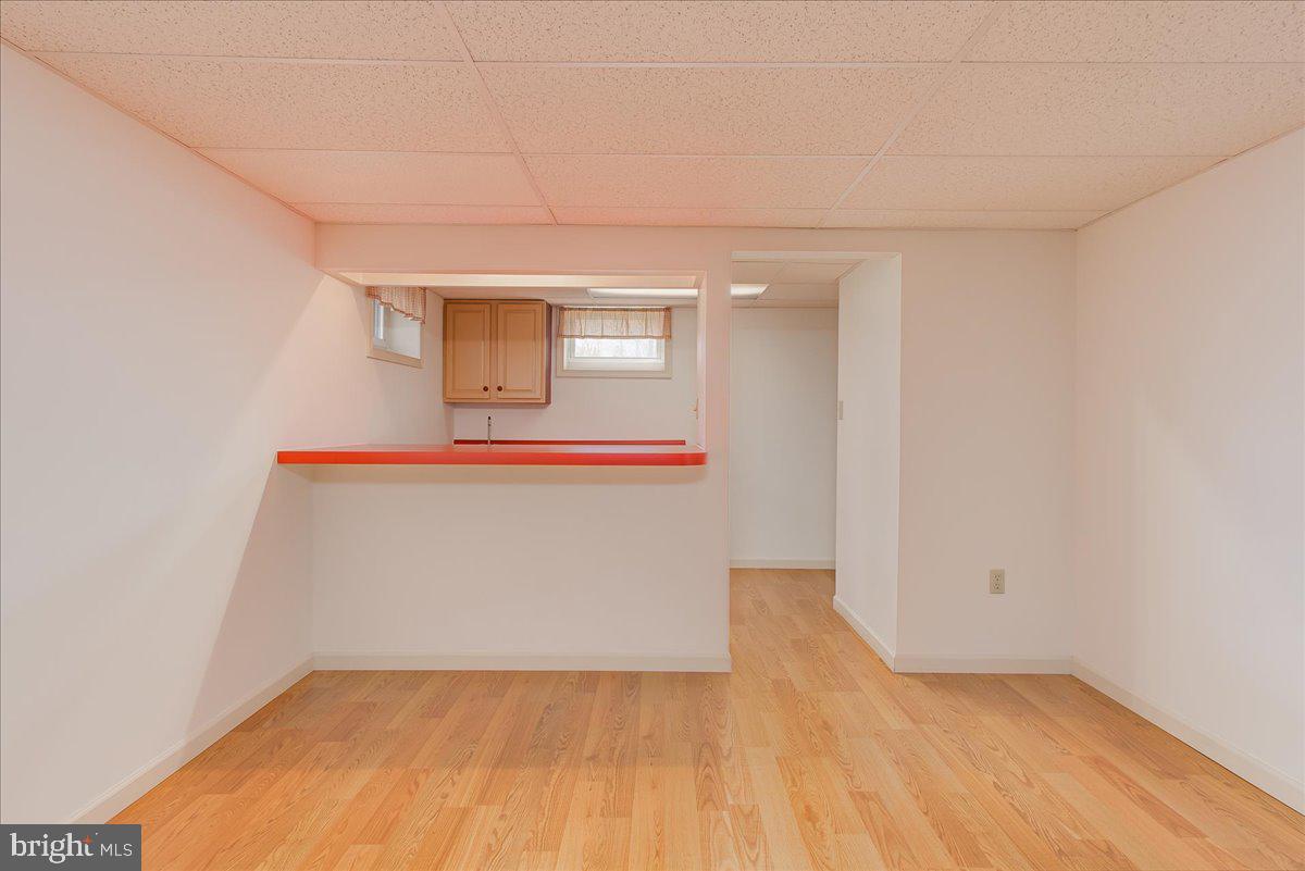 13601 Street Road Northeast Flintstone, MD 21530 - Photo 25 of 47 Family room Pic 2