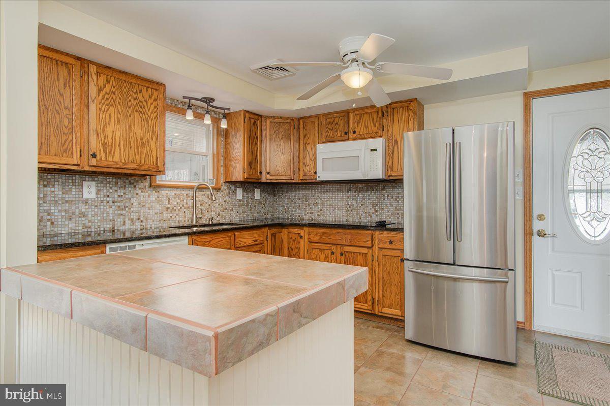 13601 Street Road Northeast Flintstone, MD 21530 - Photo 8 of 47 Kitchen Pic 1