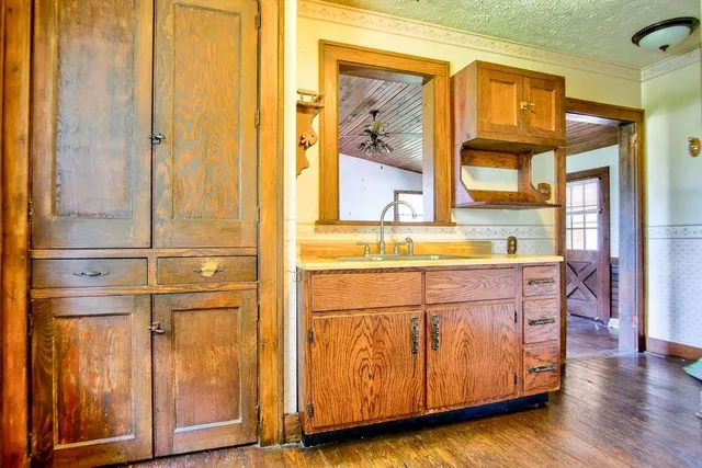 $160,000 | 3444 Brodhead Road, Monaca, PA 15061