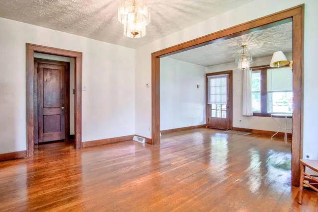 $160,000 | 3444 Brodhead Road, Monaca, PA 15061