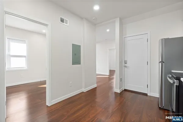 $2,500 | 826 George Street, Unit 1, Plainfield, NJ 07062