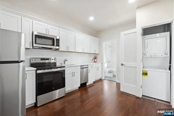 $2,500 | 826 George Street, Unit 1, Plainfield, NJ 07062