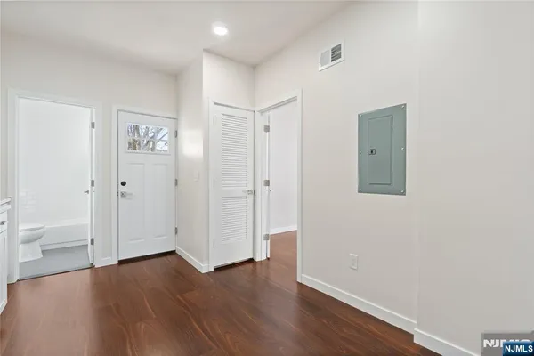 $2,500 | 826 George Street, Unit 1, Plainfield, NJ 07062