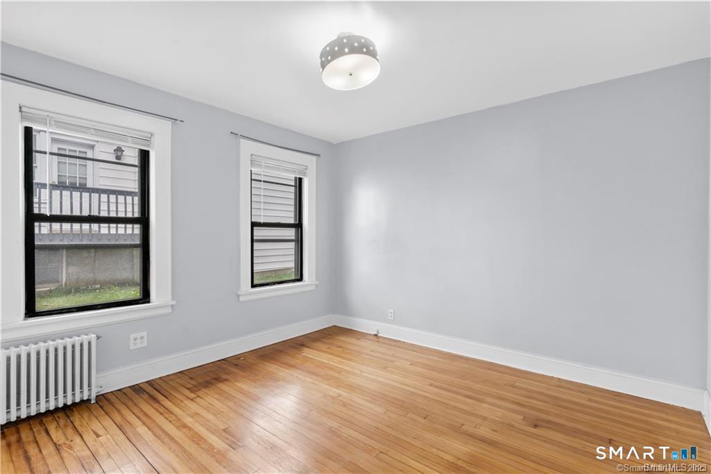 112 Colonial Road Stamford, CT 06906 - Photo 28 of 39