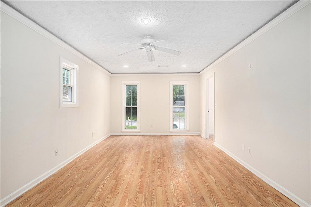 1133 Willow Trace Southwest Grayson, GA 30017 - Photo 16 of 38