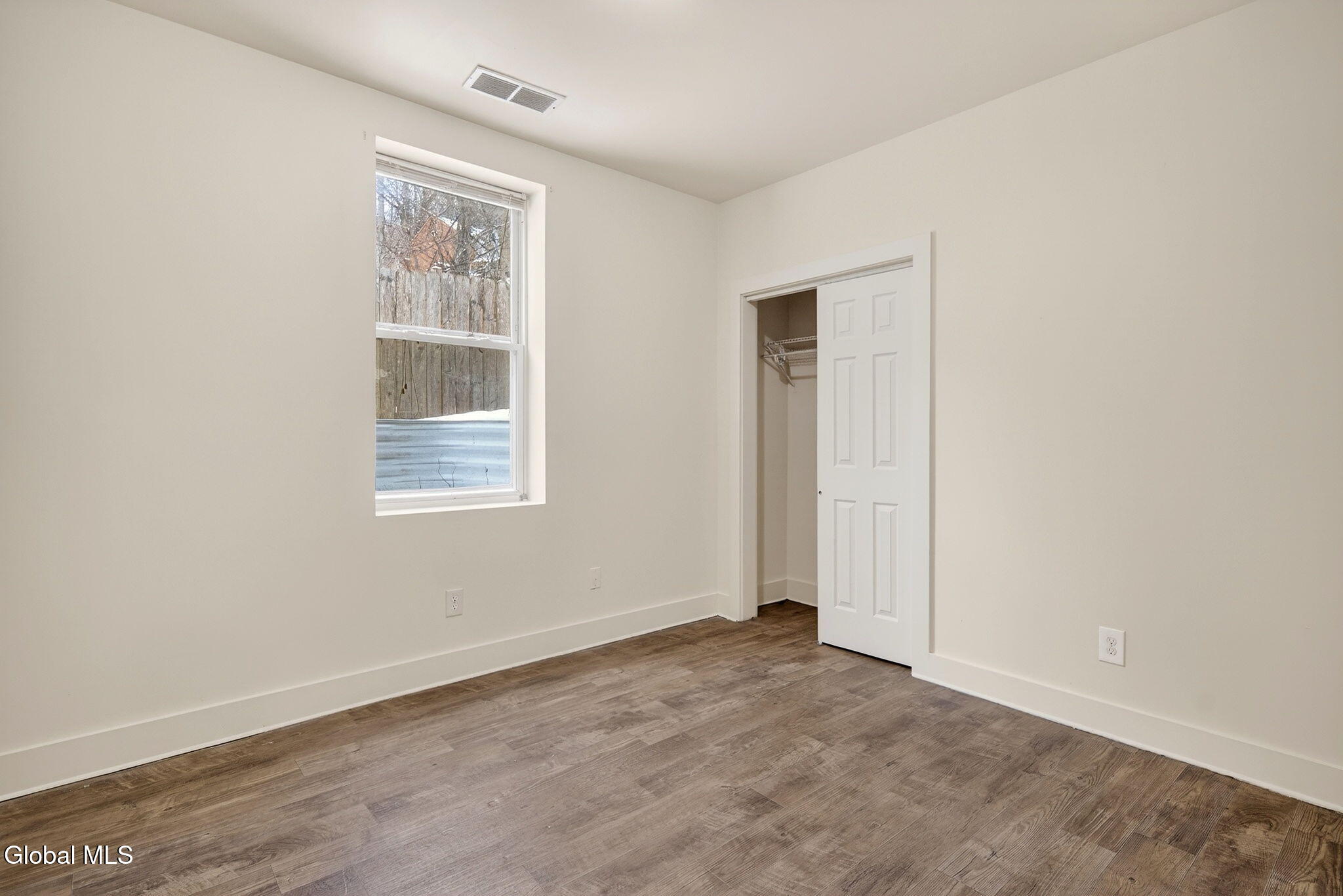 38 Tyler Street Troy, NY 12180 - Photo 5 of 28 38 Tyler Interior 4