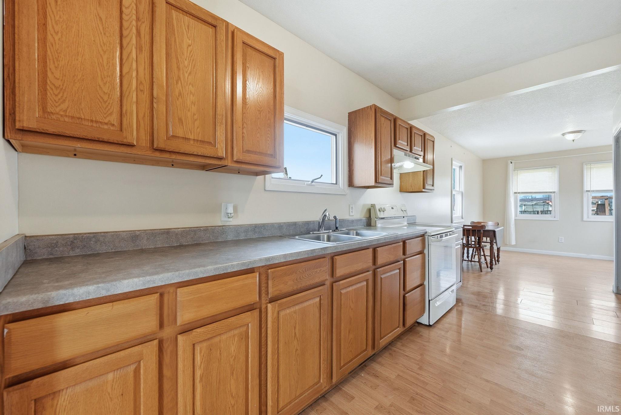 312 West Joe Street Huntington, IN 46750 - Photo 10 of 29