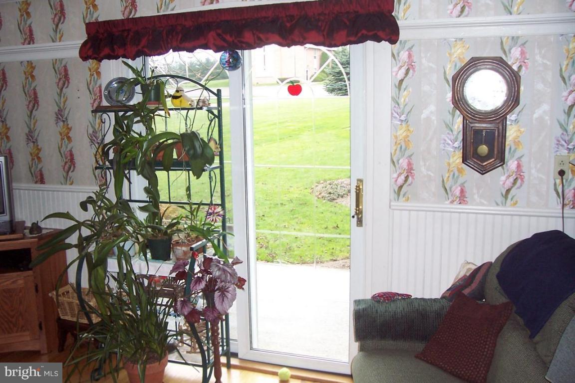 172 Oak Bottom Road Quarryville, PA 17566 - Photo 4 of 17 a view of a bench in entryway